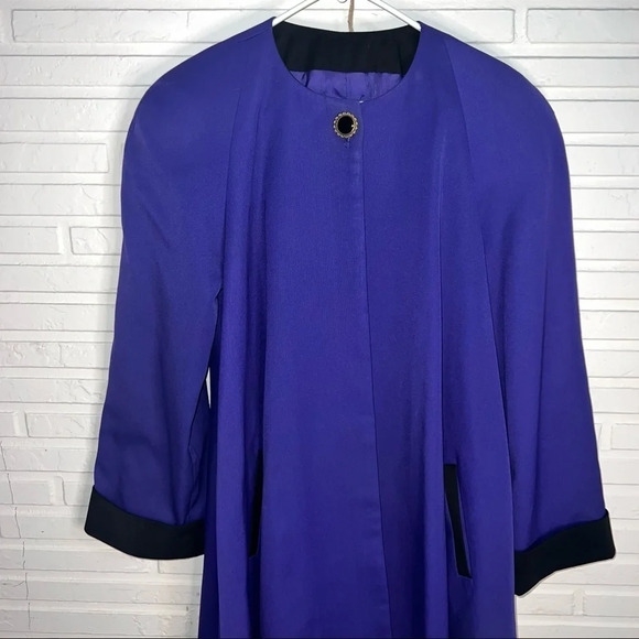 J. Gallery Vintage Royal Purple and Black Button Cape Coat, Women’s Size 8 - Picture 2 of 11